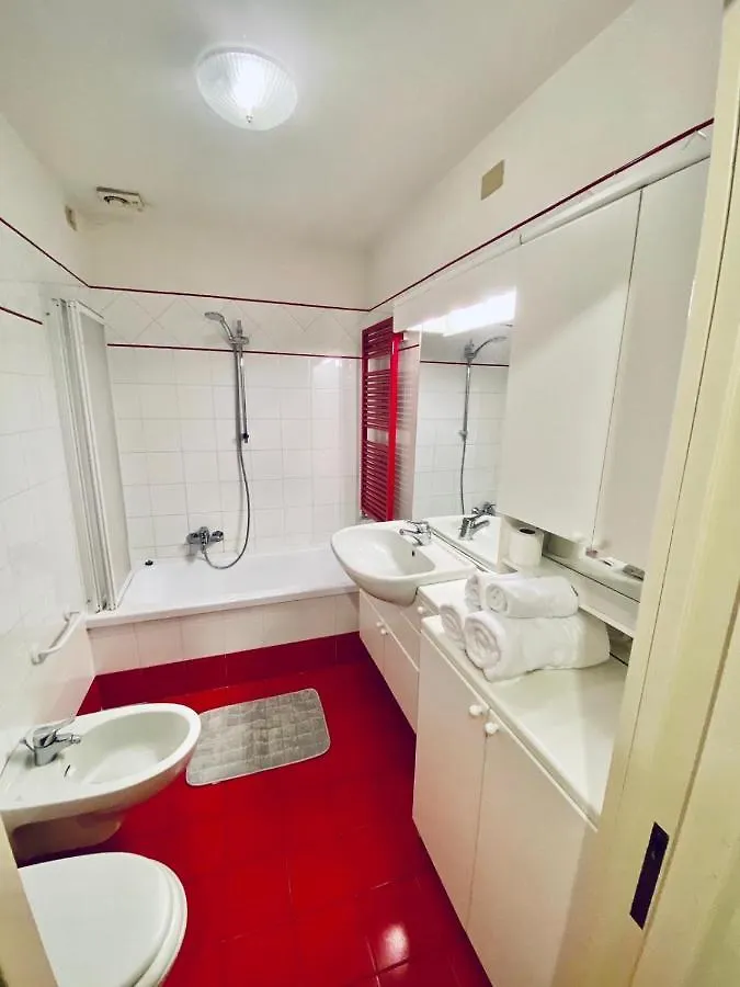 Hesperia Apartment 트레비소