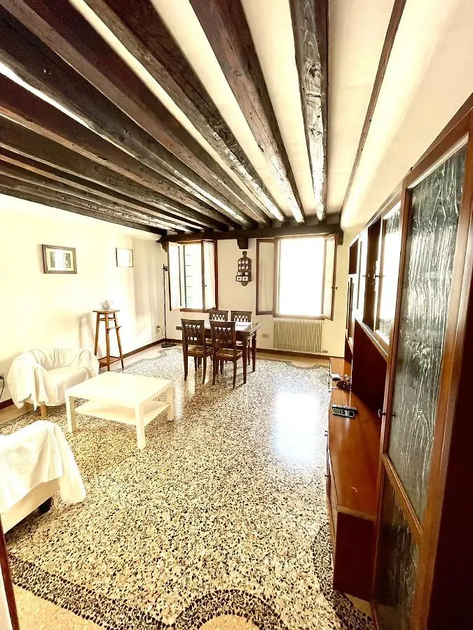 Hesperia Apartment 트레비소
